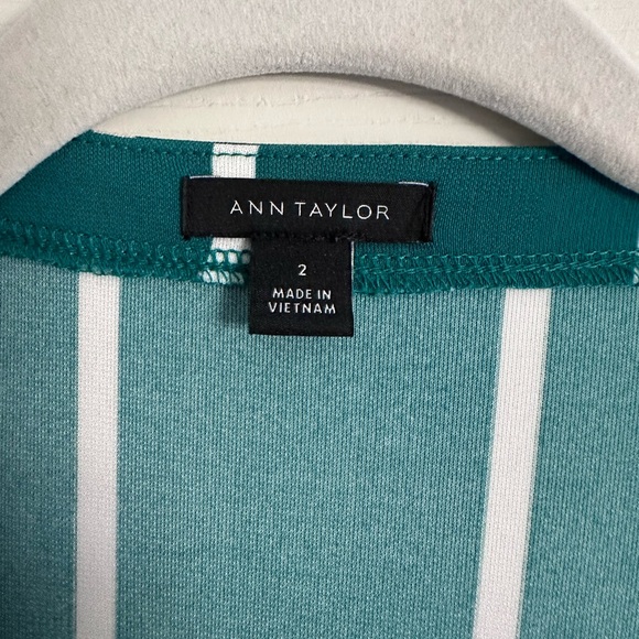Ann Taylor size 2 Green and white stripe dress - Picture 3 of 5